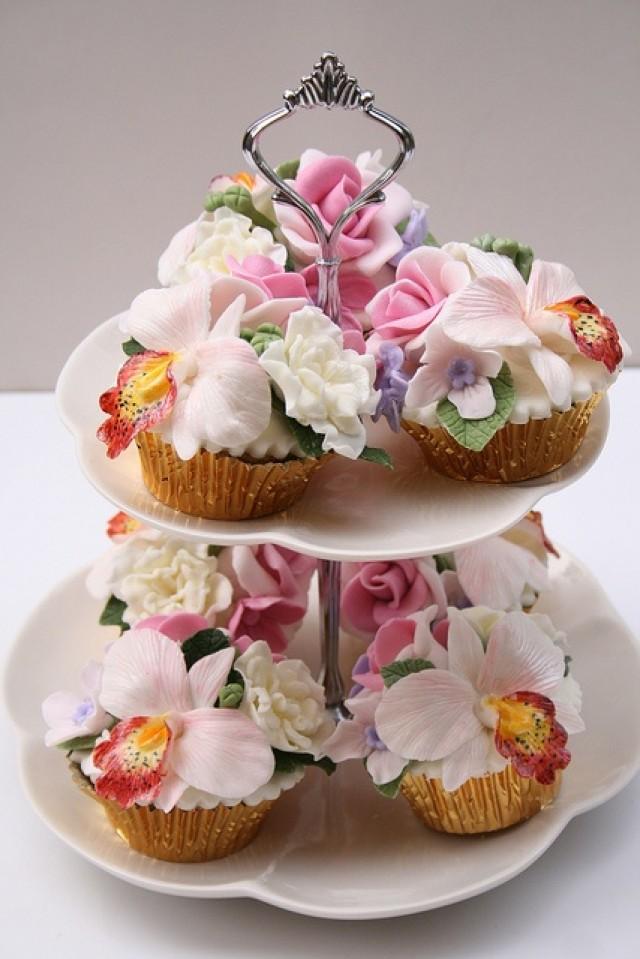 Spring Flowers Cupcakes With Bright Flowers 2038878 Weddbook