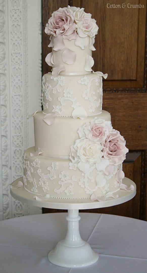 Elegant Lace Cakes 30 Delicate Designs For Contemporary Lace Cakes 3